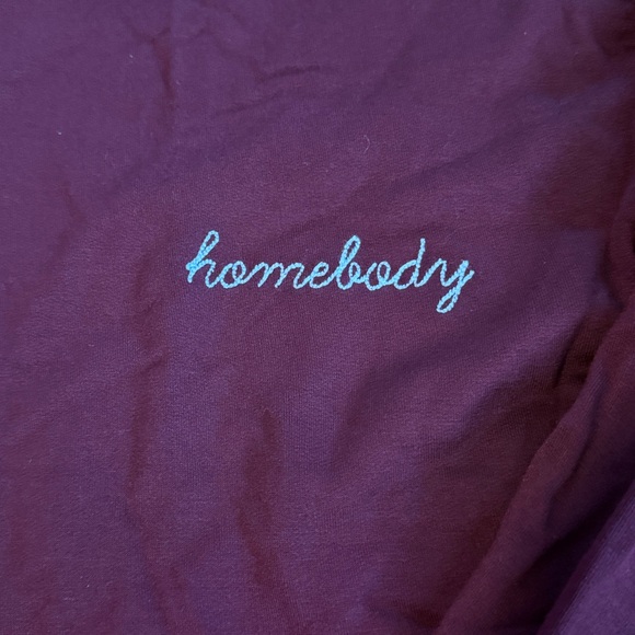 Magnolia Maroon loungewear - Picture 2 of 9